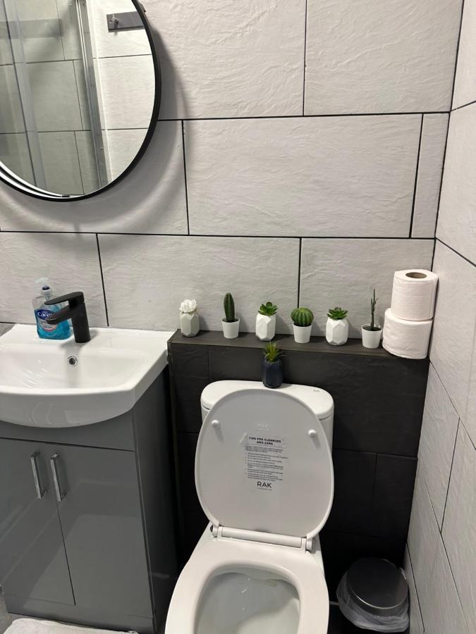 ロンドンActon High Streetアパートメント エクステリア 写真
